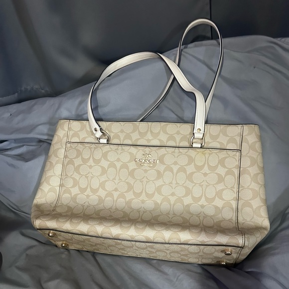 Coach Addison Tote - No longer offered by Coach - Picture 6 of 8